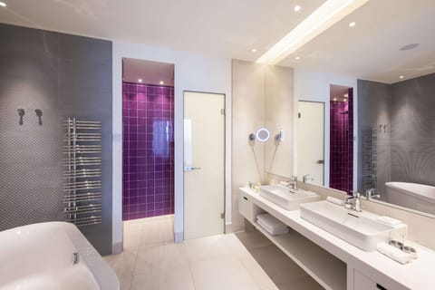 Premium Suite, Terrace, Sea View | Bathroom | Rainfall showerhead, eco-friendly toiletries, hair dryer, towels