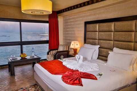 Suite, Sea View | In-room safe, desk, free WiFi