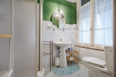 Family Double or Twin Room | 7 bedrooms, Frette Italian sheets, premium bedding, down comforters