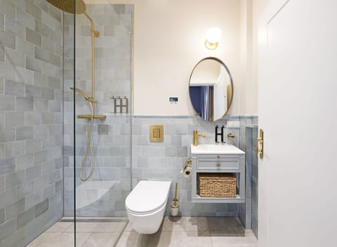 Double Room | Bathroom | Eco-friendly toiletries, hair dryer, towels, soap