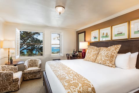 Superior Room, 1 King Bed, Ocean View | Premium bedding, pillowtop beds, desk, iron/ironing board