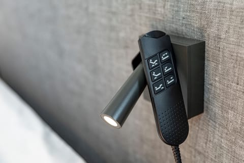 Hypo-allergenic bedding, minibar, in-room safe, desk