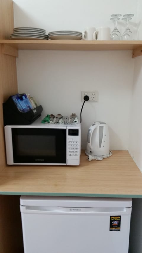 Microwave, coffee/tea maker, electric kettle, toaster