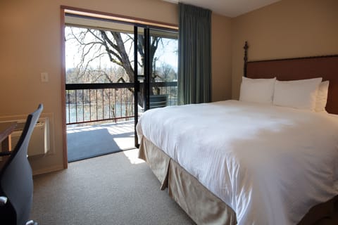 Deluxe Room, 2 Queen Beds | Pillowtop beds, desk, laptop workspace, blackout drapes