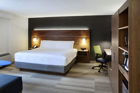 Standard Room, 1 King Bed (Extra Floor Space) | In-room safe, desk, laptop workspace, blackout drapes