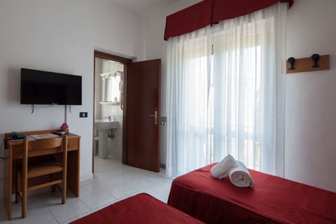 Economy Double Room | In-room safe, desk, blackout drapes, free WiFi