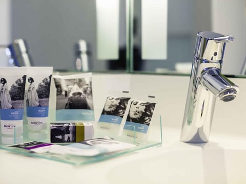 Privilege, Double Room, 1 Double Bed, Balcony | Minibar, in-room safe, blackout drapes, soundproofing