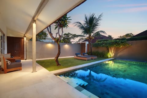 One Bedroom Executive Pool Villa | Garden view