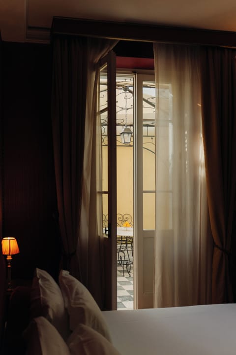 Premium Double or Twin Room, Terrace | 1 bedroom, premium bedding, minibar, in-room safe