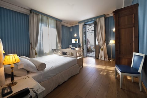Premium Double or Twin Room, Terrace | 1 bedroom, premium bedding, minibar, in-room safe