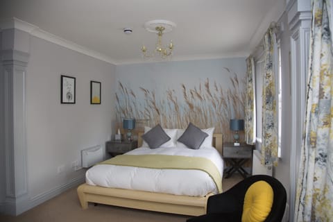 Superior Double Room (MIMOSA) | In-room safe, individually decorated, iron/ironing board, free WiFi