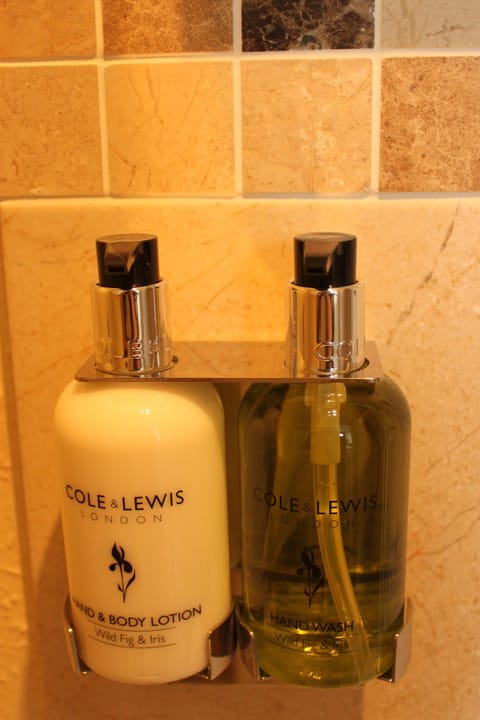 Superior Double or Twin Room, Ensuite, Sea View | Premium bedding, individually decorated, individually furnished