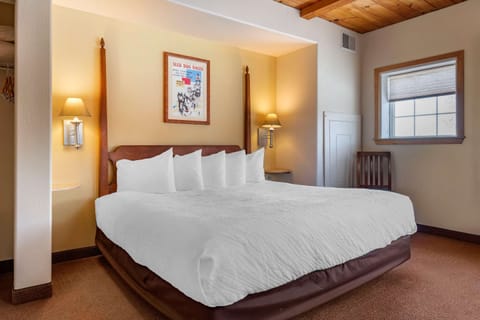 Suite, Multiple Beds, Non Smoking | Pillowtop beds, individually decorated, desk, laptop workspace