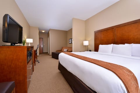 Suite, Non Smoking | In-room safe, desk, iron/ironing board, free cribs/infant beds