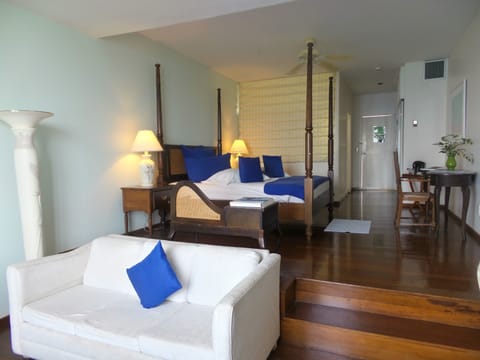 Junior Suite, 1 Bedroom, Balcony, Ocean View | Premium bedding, minibar, in-room safe, individually decorated