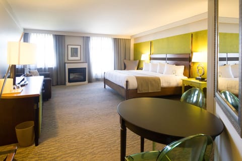 Deluxe Room, 1 King Bed | Premium bedding, pillowtop beds, individually decorated