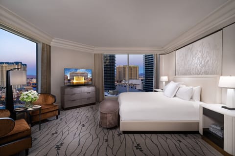 Strip View Penthouse Suite | Premium bedding, pillowtop beds, minibar, in-room safe