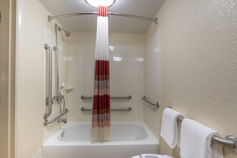 Superior Room, 1 King Bed, Accessible (Smoke Free) | Bathroom | Combined shower/tub, free toiletries, towels