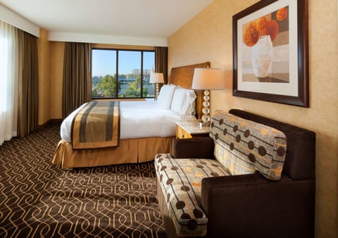 1 Bedroom King Suite | Premium bedding, in-room safe, desk, blackout drapes