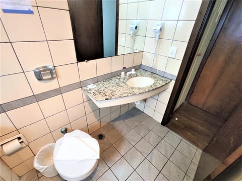 Standard Double Room | Bathroom | Shower, hair dryer, towels