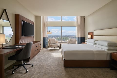 Luxury Suite, 1 King Bed, View | Hypo-allergenic bedding, down comforters, pillowtop beds, in-room safe