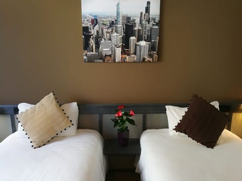 Superior Twin Room | Premium bedding, minibar, desk, laptop workspace