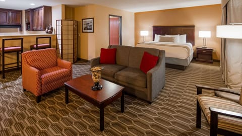 Presidential Suite, 1 King Bed, Non Smoking, Refrigerator & Microwave | Premium bedding, pillowtop beds, in-room safe, blackout drapes