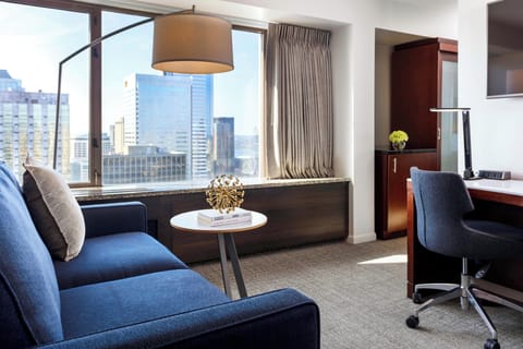 Junior Suite, 1 Bedroom, Corner | Premium bedding, down comforters, in-room safe, desk