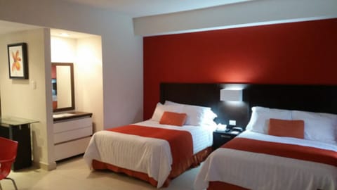 Suite, Kitchenette | In-room safe, blackout drapes, iron/ironing board, free WiFi