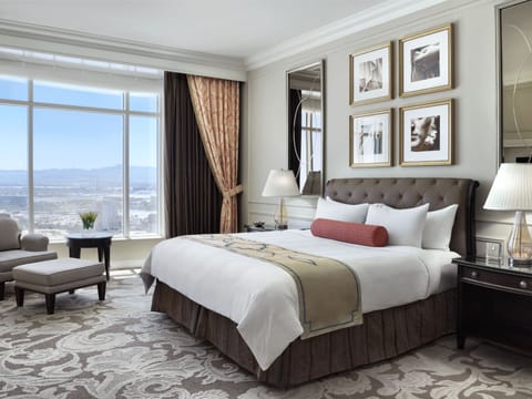 Executive Suite | Egyptian cotton sheets, premium bedding, down comforters, pillowtop beds