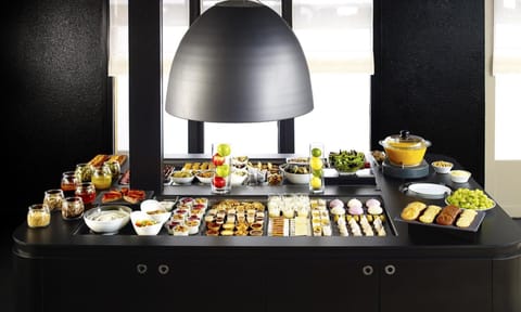 Daily buffet breakfast (EUR 13.9 per person)