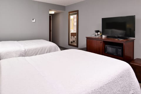 Family Room, 2 Double Beds | Egyptian cotton sheets, premium bedding, desk, laptop workspace