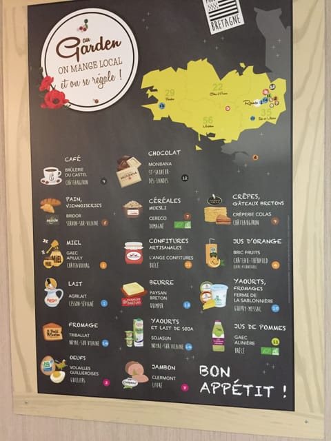 Daily buffet breakfast (EUR 15.90 per person)