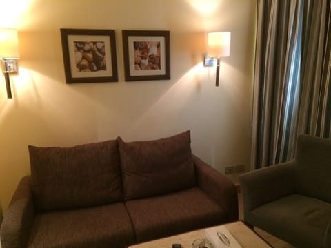 Triple Room, Sea View | 1 bedroom, minibar, in-room safe, iron/ironing board