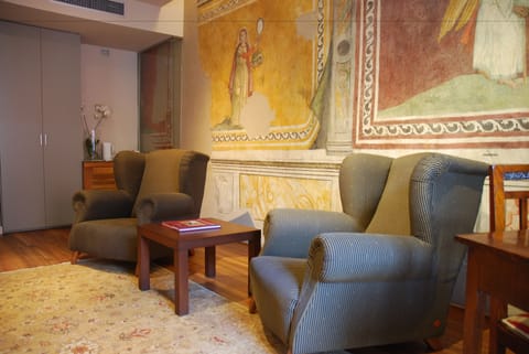 Suite (Art Room) | Living area | Flat-screen TV