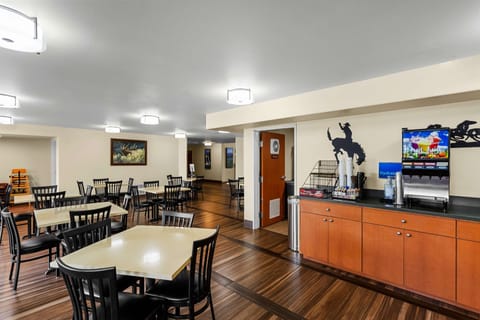 Free continental breakfast