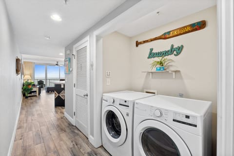 Condo, 2 Bedrooms, Ocean View (2-407) | Laundry