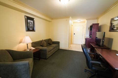 Junior Suite, 1 Bedroom | Living area | Flat-screen TV, fireplace