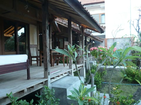 Bungalow, Garden View | Terrace/patio