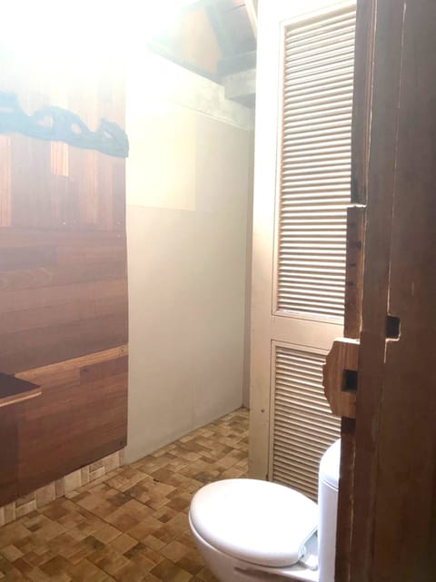 Bungalow, Patio | Bathroom | Shower, free toiletries, towels