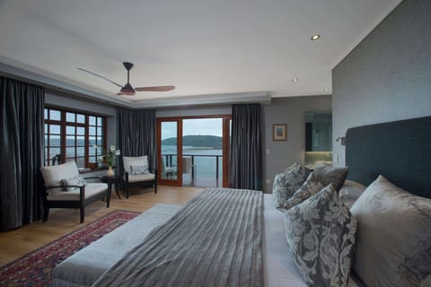 Luxury Lagoon Facing Executive Suites | Premium bedding, down comforters, minibar, in-room safe