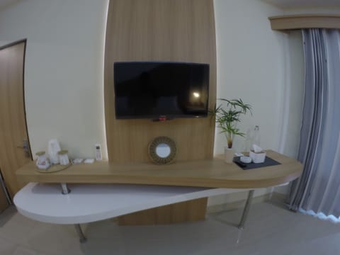 Deluxe Twin Room, 2 Bedrooms, Garden View | Television