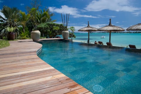 Room, Beachside | Infinity pool | Outdoor pool, sun loungers