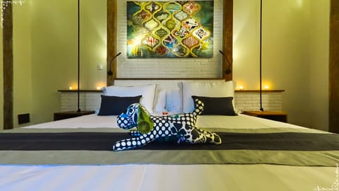 Deluxe Suite Villa | Premium bedding, minibar, in-room safe, free WiFi