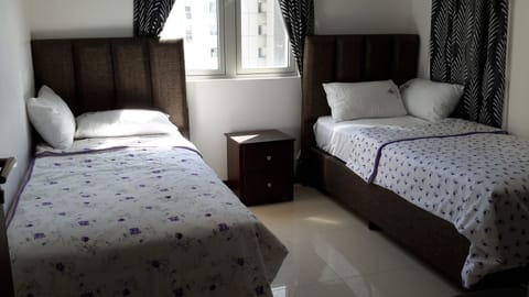 Standard Apartment, 3 Bedrooms | 1 bedroom, iron/ironing board, free WiFi