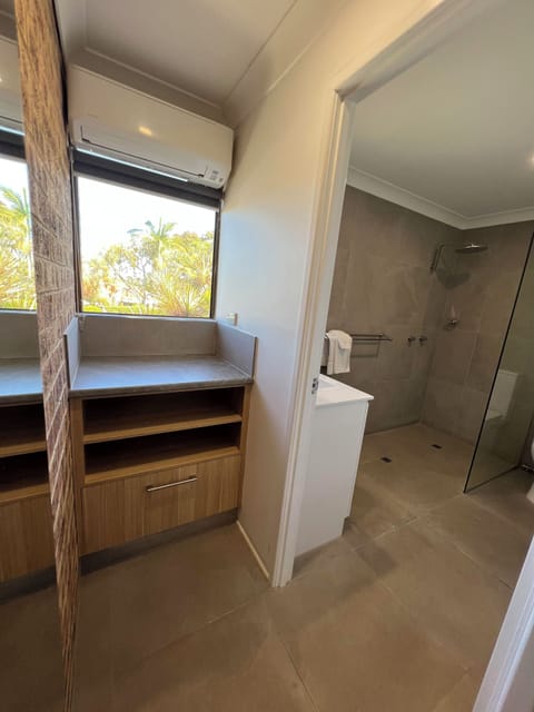 Double Room, First Floor | Bathroom | Shower, free toiletries, towels