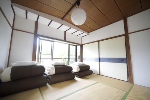 Japanese-Style Triple Room | In-room safe, free WiFi, bed sheets