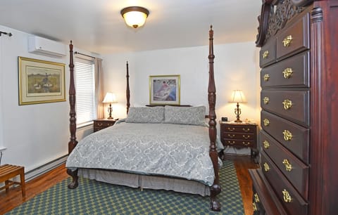 Suite, 1 King Bed (Historic Inn) | Iron/ironing board, free WiFi, bed sheets