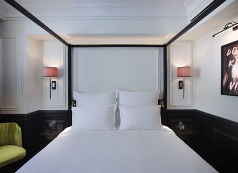 Classic King Room | Premium bedding, minibar, in-room safe, individually decorated