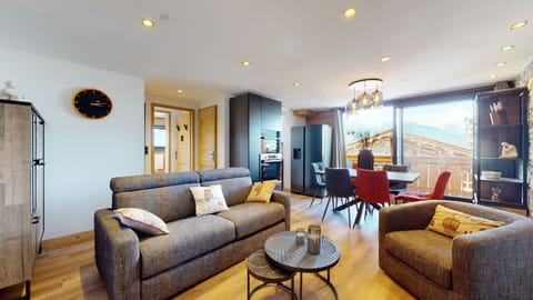 Exclusive Penthouse | In-room safe, individually decorated, individually furnished